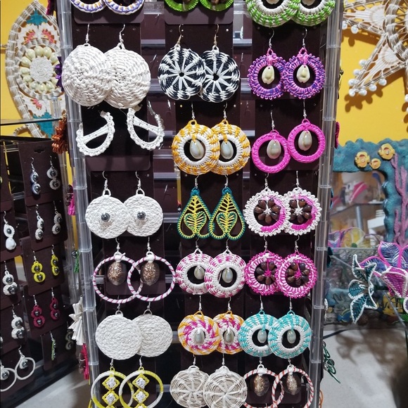 Local hand made earrings - Picture 3 of 6